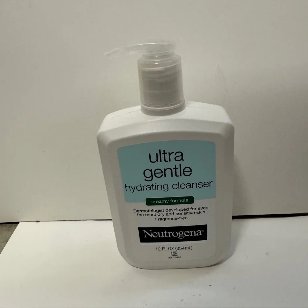 Neutrogena Ultra Gentle Hydrating Cleanser Creamy Formula 12 OZ